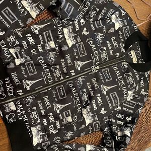 Balencia zip up jacket m runs small